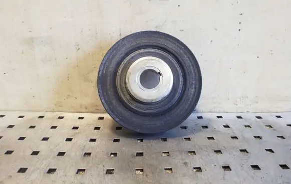 Ford Kuga I Crankshaft pulley 8928