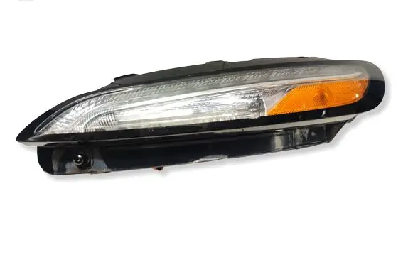 Jeep Cherokee Headlight/headlamp 68157103AP 150312A