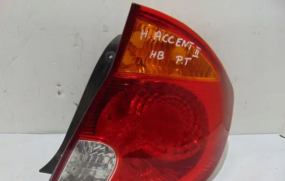 Hyundai Accent Rear/tail lights