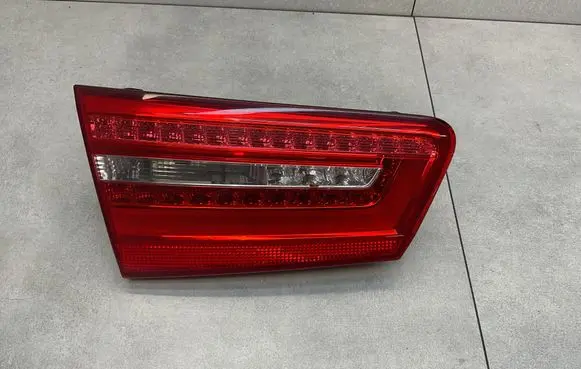 Audi A6 S6 C7 4G Tailgate rear/tail lights 4G9945093B