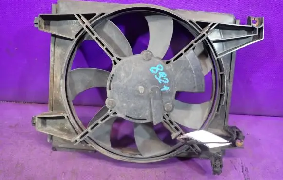 Hyundai Coupe Fan set 977302DXXX