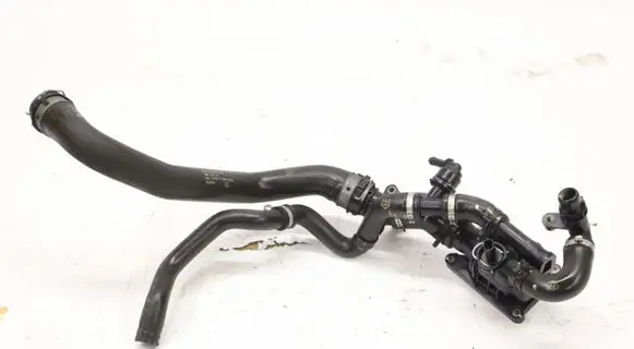 Mercedes-Benz B W247 Thermostat housing A6082000015