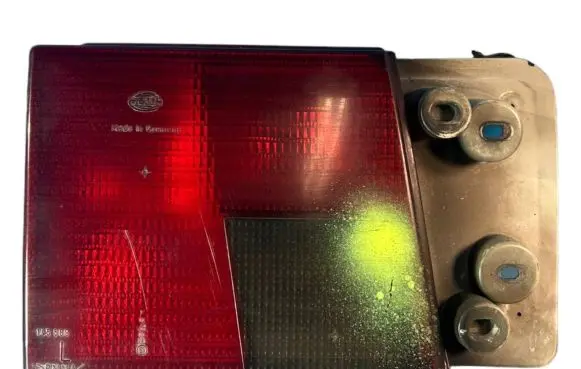 Audi A6 S6 C4 4A Tailgate rear/tail lights 4A0945093D