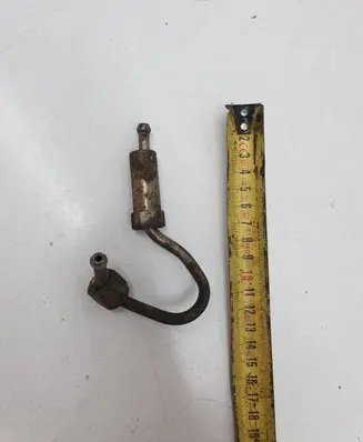 Nissan X-Trail T30 Fuel injector supply line/pipe 