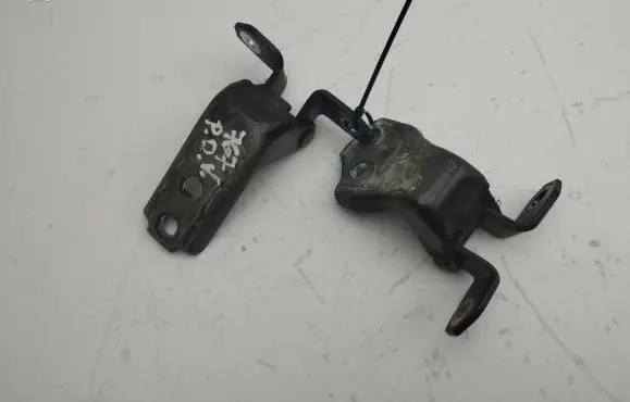 Suzuki Vitara (LY) Front door hinge set 