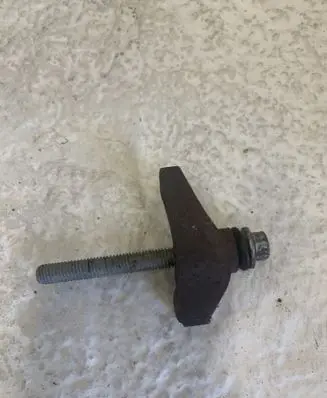 Dodge Nitro Fuel Injector clamp holder