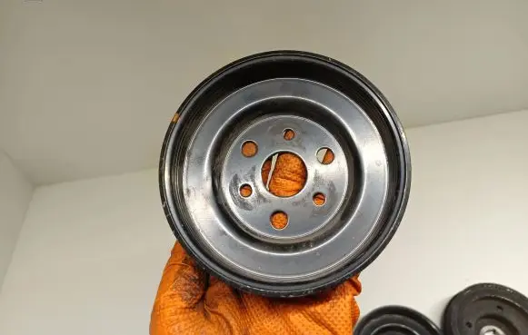 Subaru Outback (BS) Power steering pump pulley 21151AA100