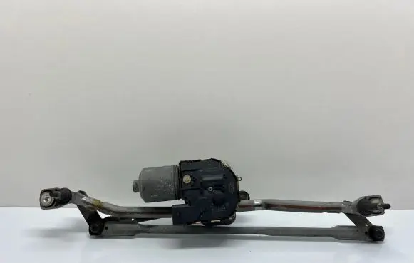 Front wiper linkage and motor