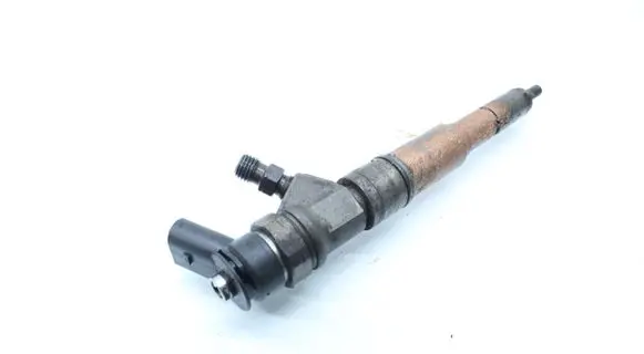 BMW 5 E60 E61 Fuel injector 7794652