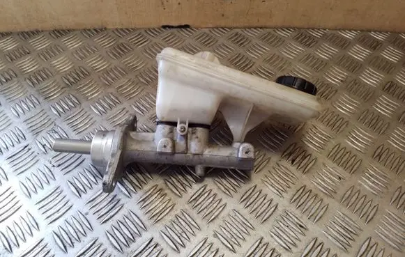 Renault Trafic II (X83) Master brake cylinder 82067008C