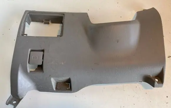 Dashboard lower bottom trim panel