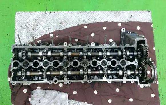 BMW 5 E60 E61 Engine head 