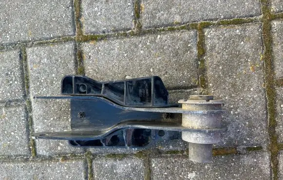 Land Rover Range Rover Velar Rear upper control arm/wishbone JLR1221443 J8A25K927AA