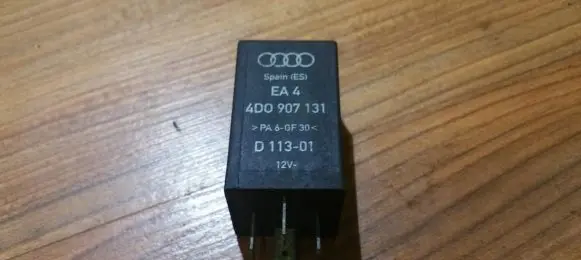 Volkswagen Golf IV Other relay 4d0907131 d113-01