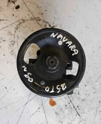 Nissan Navara D40 Power steering pump
