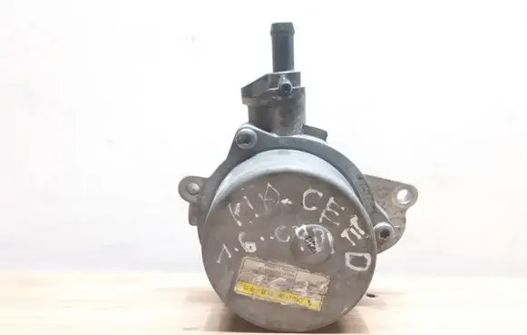 KIA Ceed Vacuum pump 288102A101