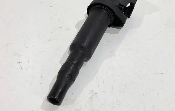 BMW X6 E71 High voltage ignition coil 7571643