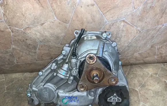 BMW X5 E70 Gearbox transfer box case 7643758 451359310