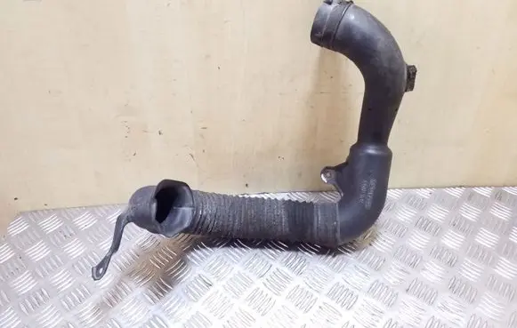 Toyota Corolla E120 E130 Air intake duct part