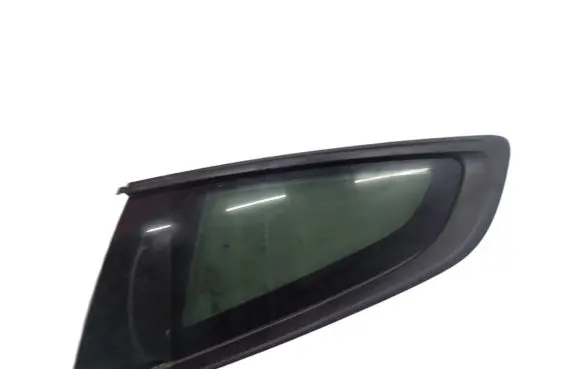 Ford Mustang VI Rear side window JR3B6329701AB