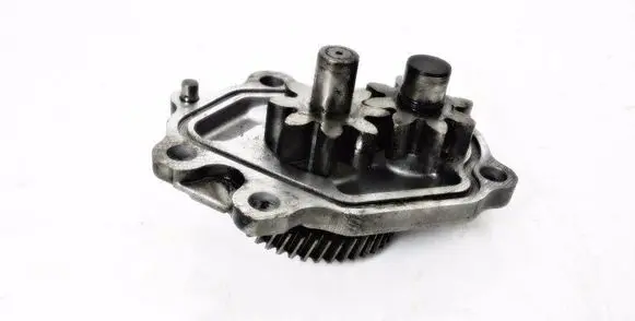 Nissan Terrano Oil pump 6871748656