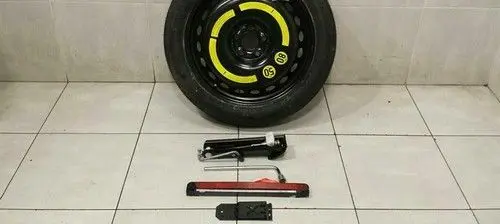 Mercedes-Benz S W221 Tool set A2214000202