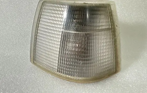 Volvo 850 Front indicator light 9151449 6817028