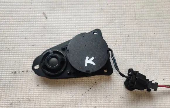 Volkswagen Transporter - Caravelle T5 Panel speaker 7H0035411D