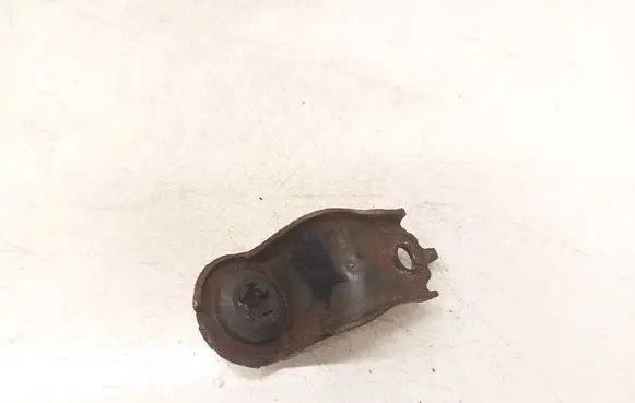 Toyota Avensis T250 Radiator mount bracket 