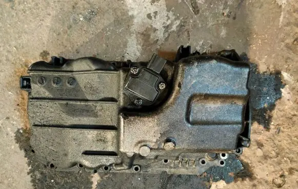 BMW 1 E81 E87 Oil sump 7797969
