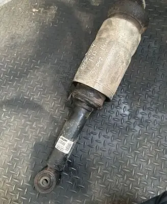 Land Rover Discovery 4 - LR4 Front shock absorber/damper Ah2218B036AB