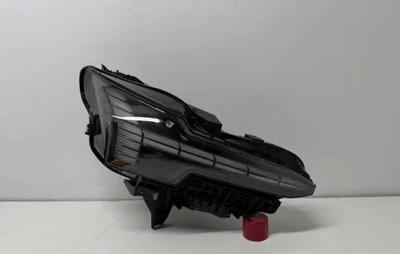 Volvo EX30 Headlight/headlamp 80000628 20240512 A2C78383700