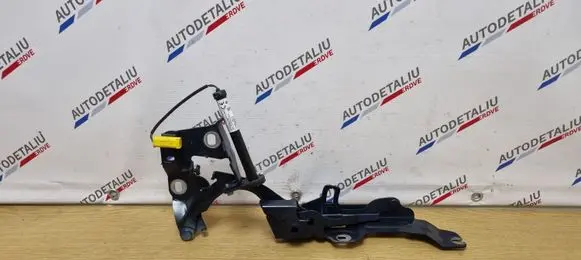 Engine bonnet/hood hinges
