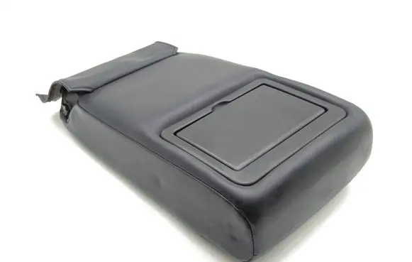 Infiniti Q50 Rear seat armrest 