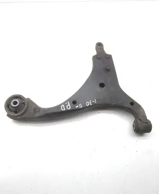 Hyundai i30 Front lower control arm/wishbone