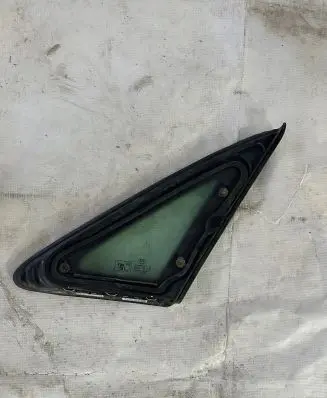 Audi A4 S4 B9 8W Rear side window 8W5845297D 26022017 539701