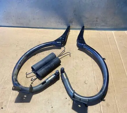 Mercedes-Benz E W210 Tailgate/trunk/boot hinge