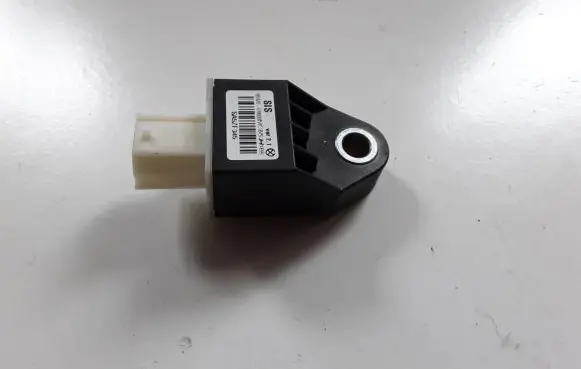 Hyundai i40 Airbag deployment crash/impact sensor 95920-0U000