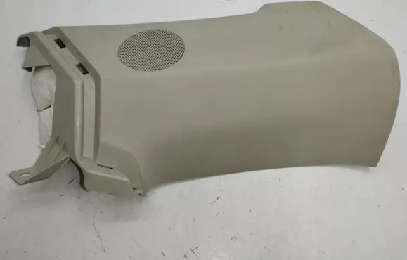 (C) pillar trim