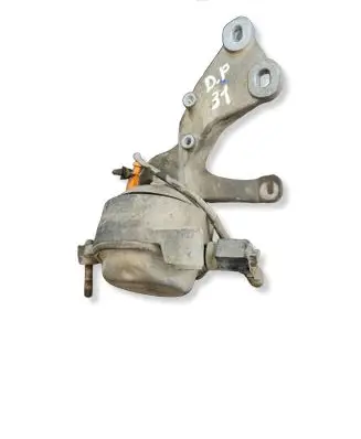 Audi A8 S8 D4 4H Engine mount bracket 4H0399152AR 4H0399114E