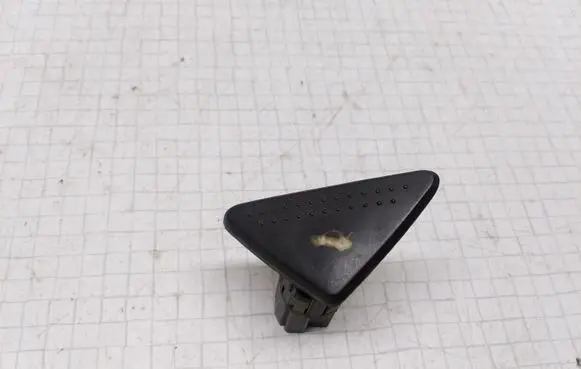 Ford Focus Tailgate opening switch 98AG19B514AE