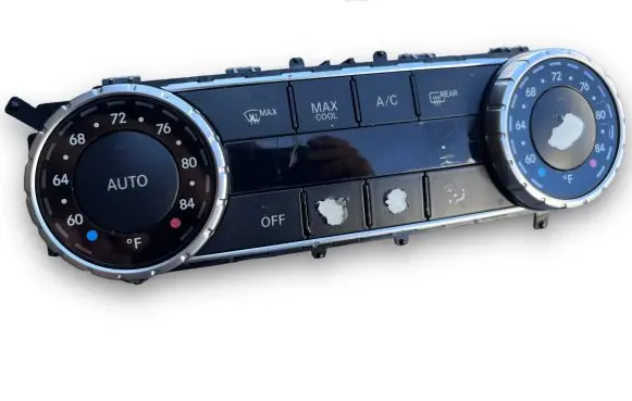 Mercedes-Benz C AMG W204 Central body control module A2049004512