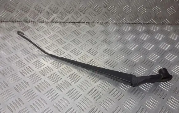 Chrysler 300M Front wiper blade arm
