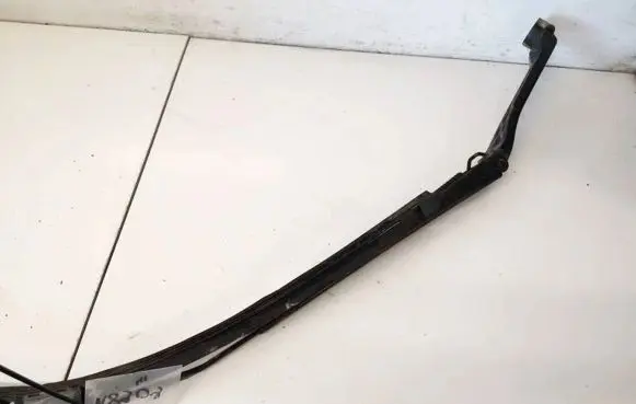 Front wiper blade arm