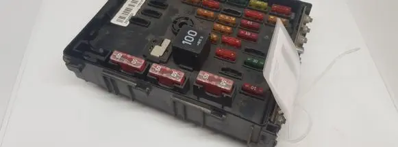 Volkswagen PASSAT CC Fuse module 3C0937125