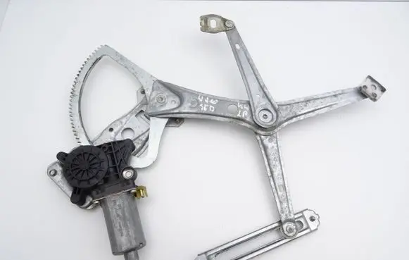 Mercedes-Benz E W210 Front door window regulator with motor 0130821670