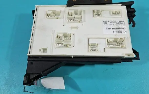 Infiniti Q30 Central body control module A1569003203 IMPRK1470633