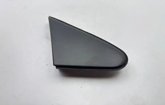 Toyota Auris E180 Fender trim (molding) 6011702110