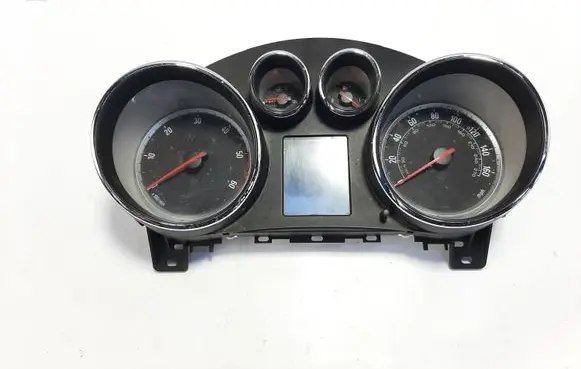 Opel Zafira C Speedometer (instrument cluster) 13460585 600775881