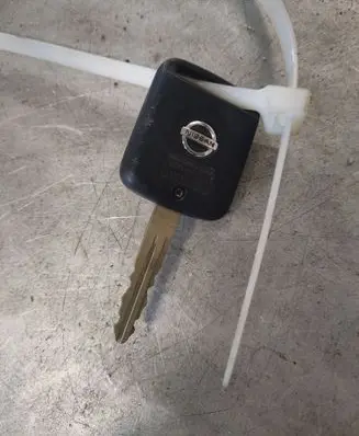 Nissan Qashqai+2 Ignition key/card 